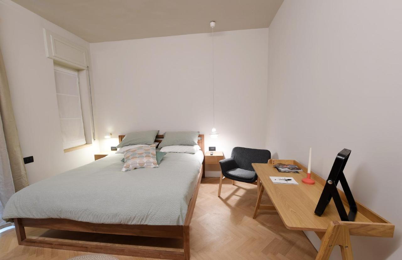 La Casa Sugli Archi Bed & Breakfast Salerno Exterior photo