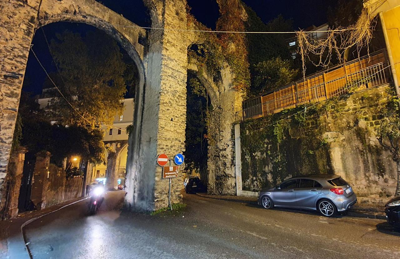 La Casa Sugli Archi Bed & Breakfast Salerno Exterior photo