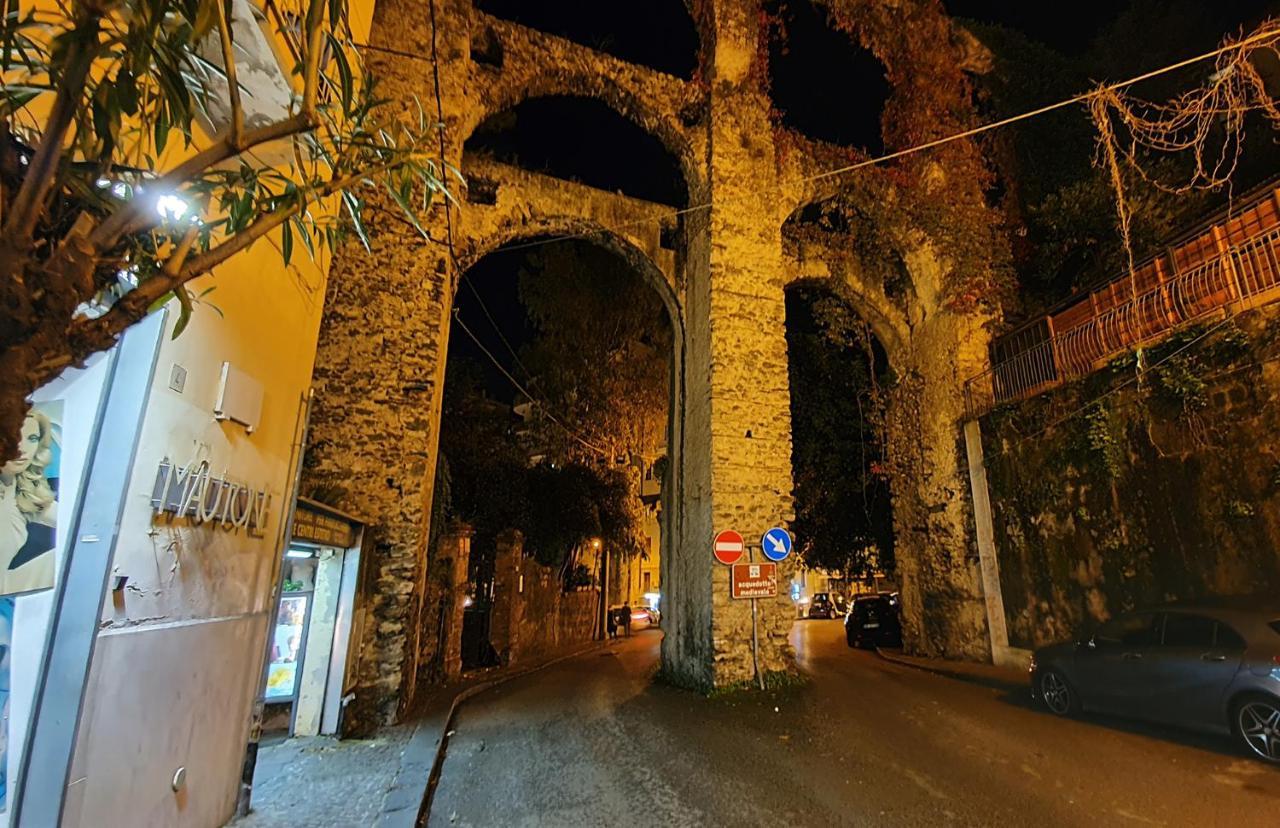 La Casa Sugli Archi Bed & Breakfast Salerno Exterior photo
